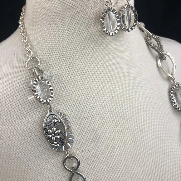 2 Row Abstract Silver Chain Long Necklace Set - Picture 4 of 4